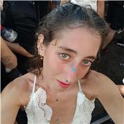 Studentessa di Archeologia, da lezioni di letteratura, storia